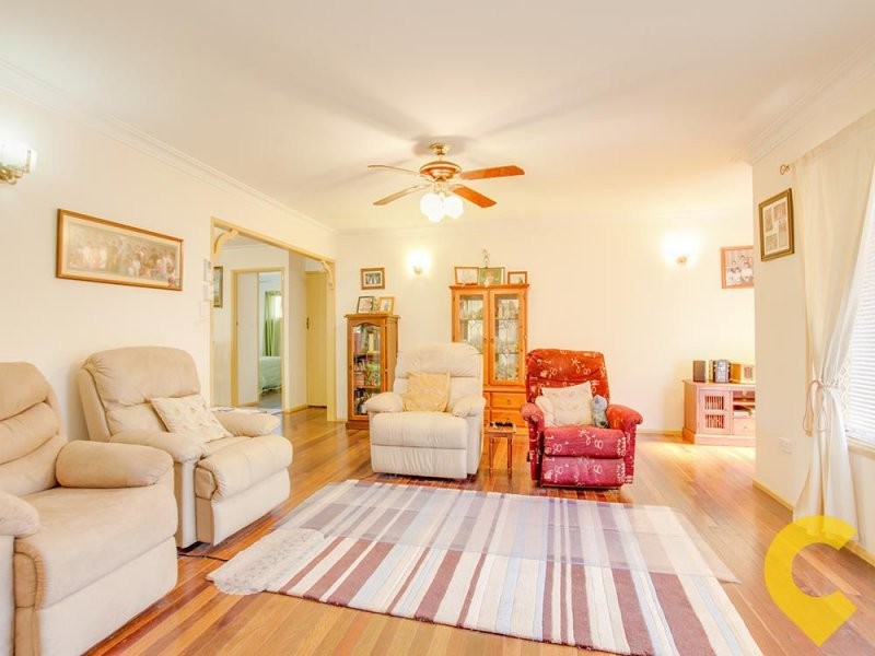 1 Crest Street, Kallangur QLD 4503