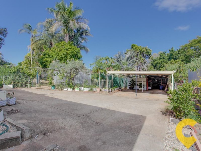 1 Crest Street, Kallangur QLD 4503