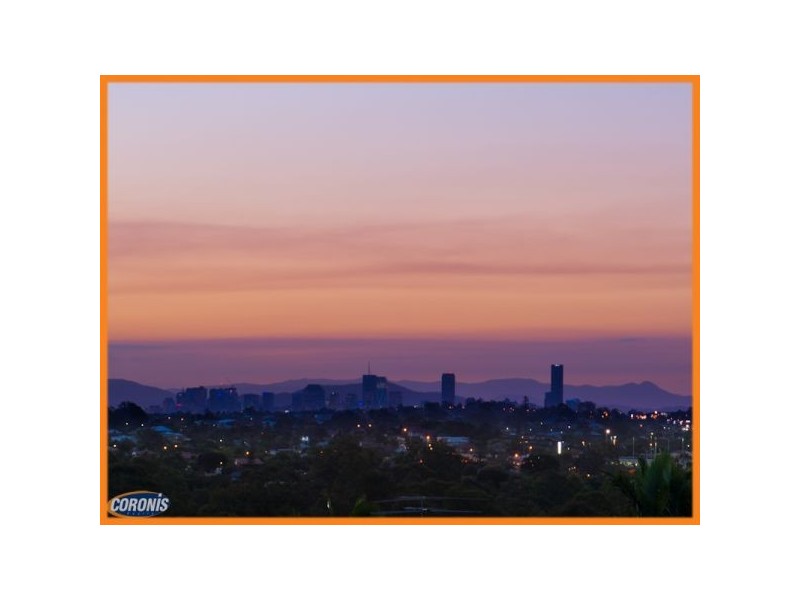 8 Carnegie Court, Carindale QLD 4152