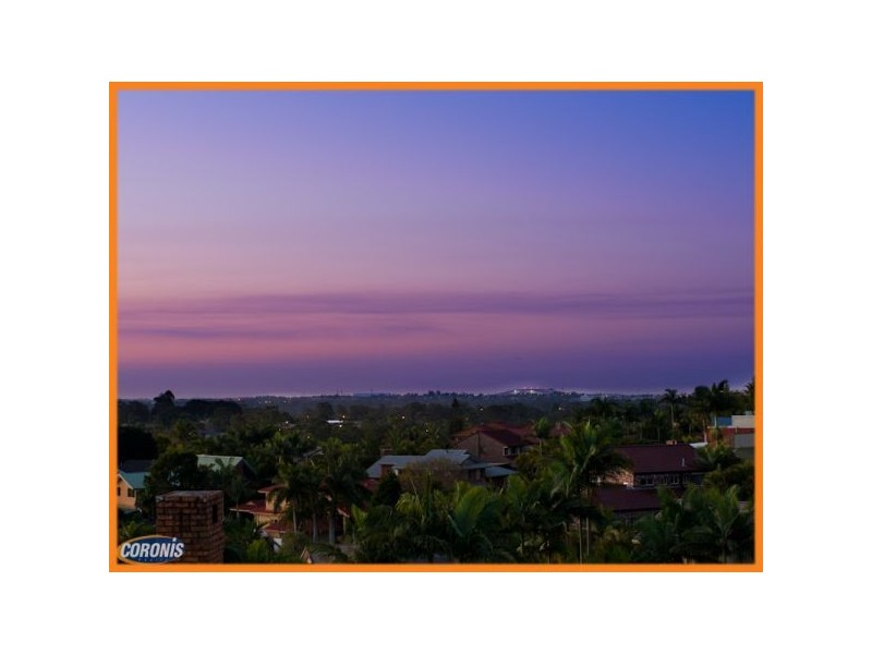 8 Carnegie Court, Carindale QLD 4152