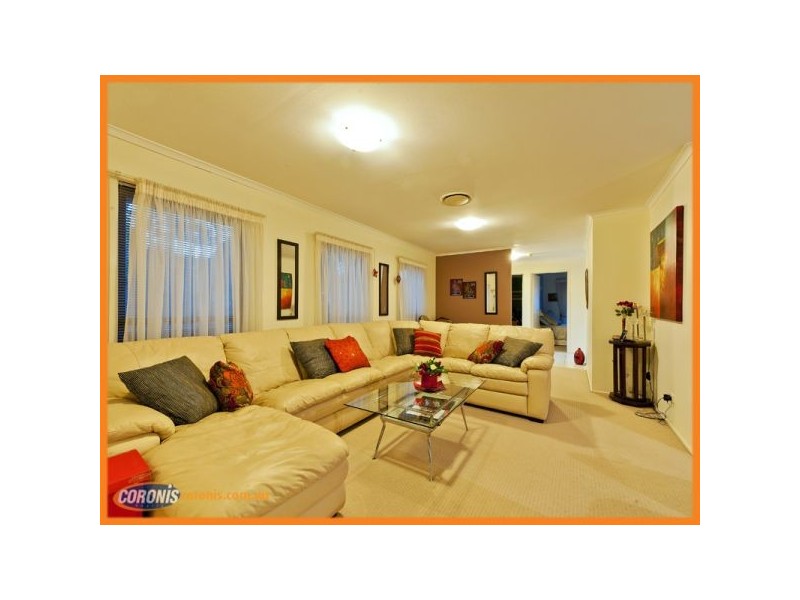 17 Gertrude McLeod Crescent, Middle Park QLD 4074