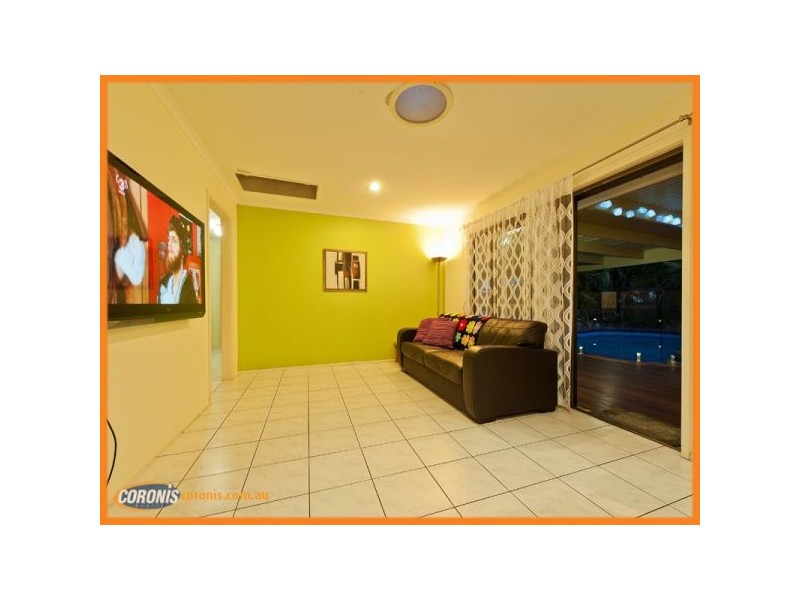 17 Gertrude McLeod Crescent, Middle Park QLD 4074
