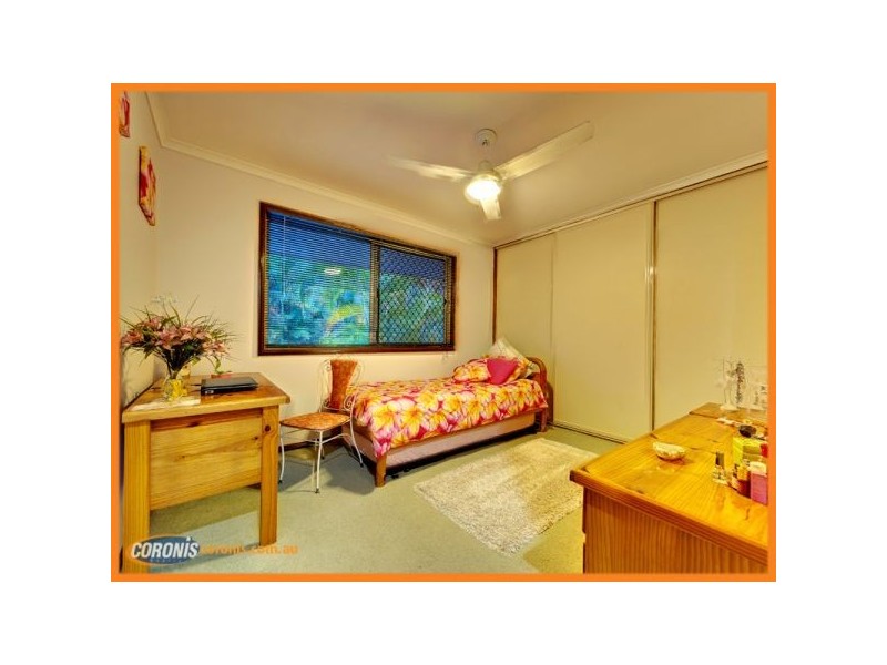 18 Drapers Road, Eatons Hill QLD 4037