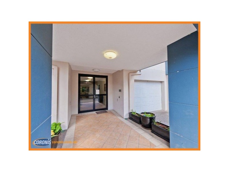 7010 “the Palisades” Springfield Drive, Hope Island QLD 4212