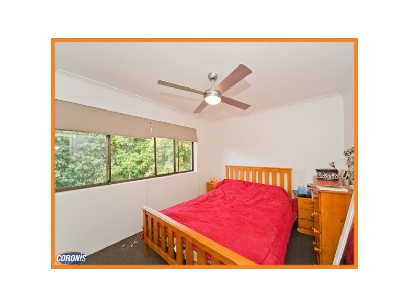 2/24 Hamel Street, Camp Hill QLD 4152