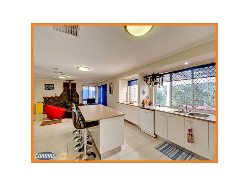 27 Barker Street, Cashmere QLD 4500
