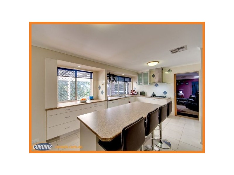 27 Barker Street, Cashmere QLD 4500