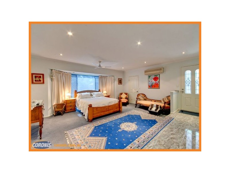 27 Barker Street, Cashmere QLD 4500