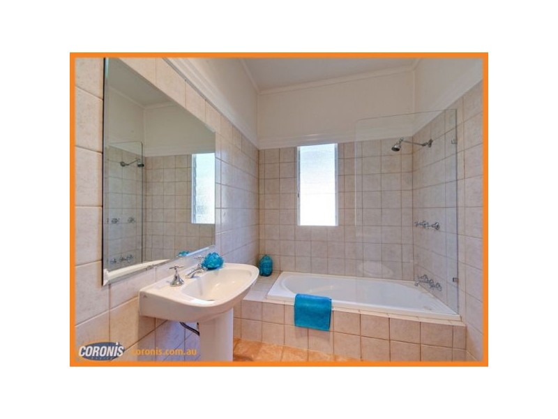 16 Nevitt Street, Stafford QLD 4053