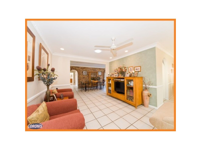 14 Grosmont Street, Carindale QLD 4152