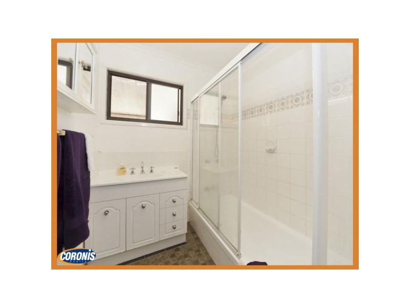 17 Elizabeth Crescent, Goodna QLD 4300