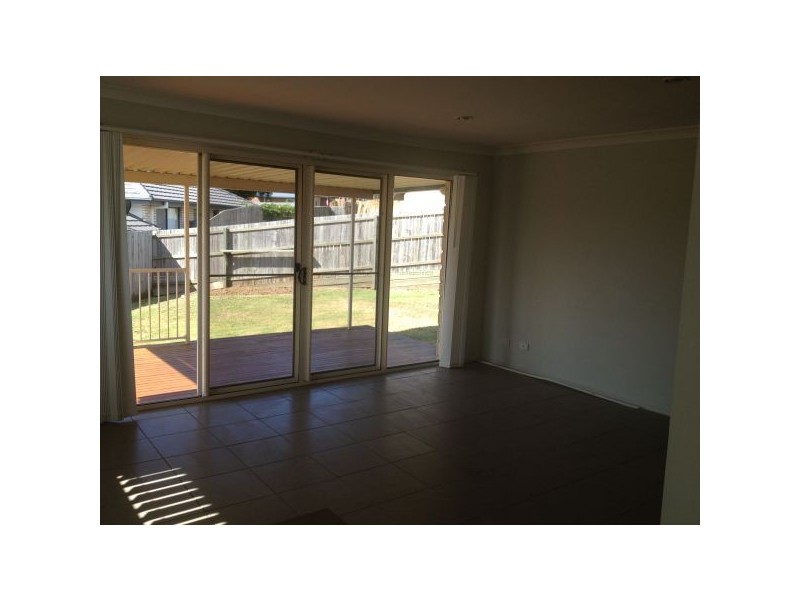 3 Damber Close, Morayfield QLD 4506