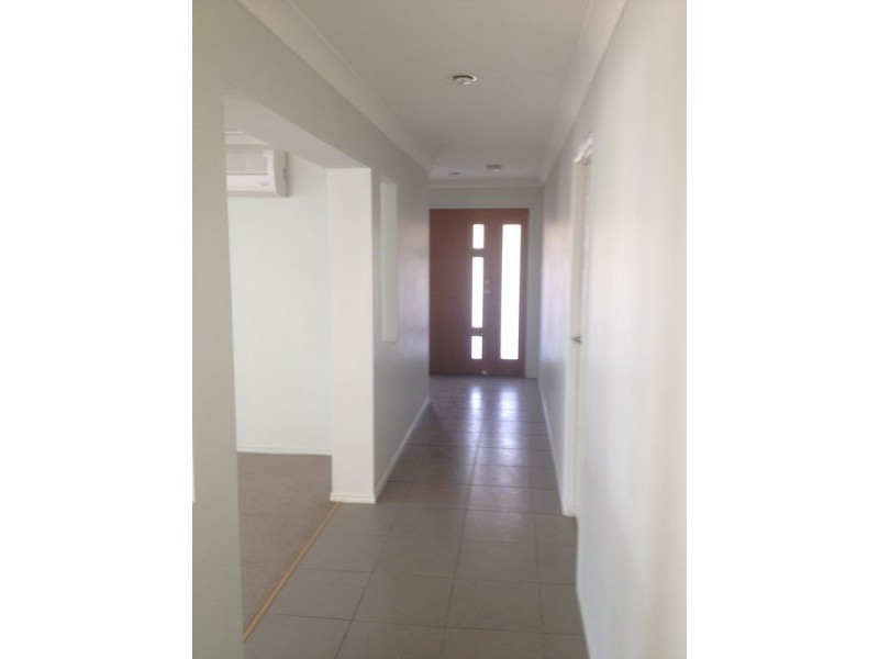 3 Damber Close, Morayfield QLD 4506