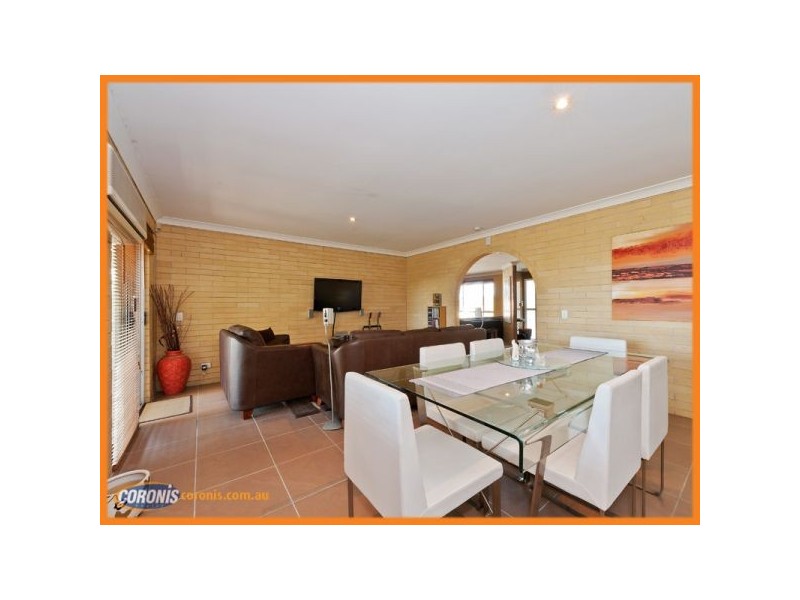 30 Wantana Crescent, Edens Landing QLD 4207