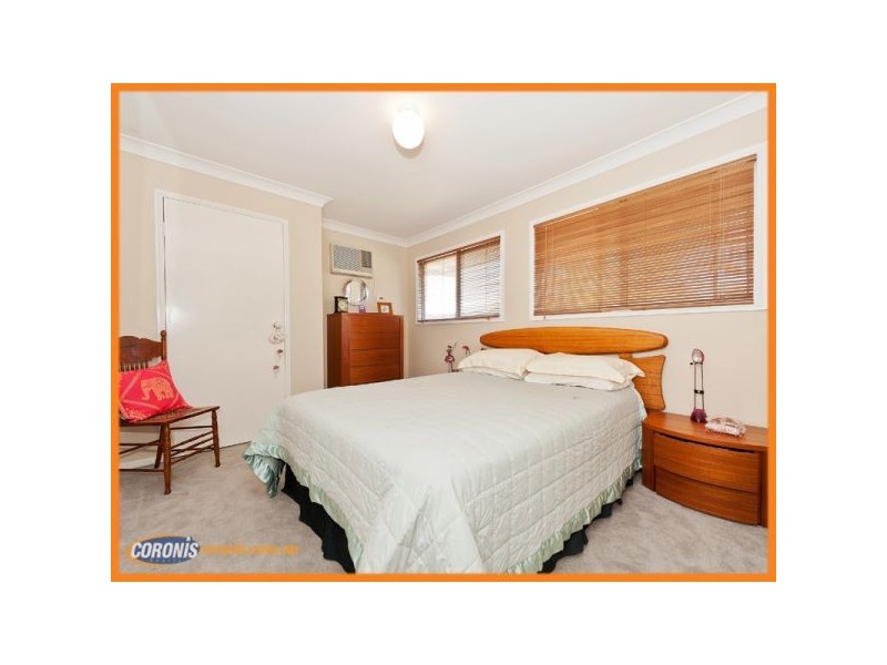 30 Wantana Crescent, Edens Landing QLD 4207