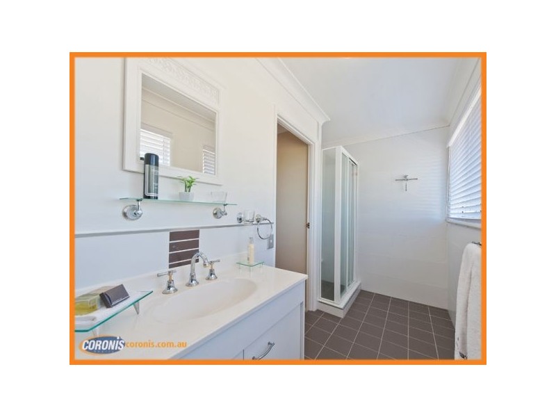 30 Wantana Crescent, Edens Landing QLD 4207
