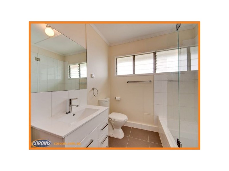 7 Dorkay Street, Stafford Heights QLD 4053