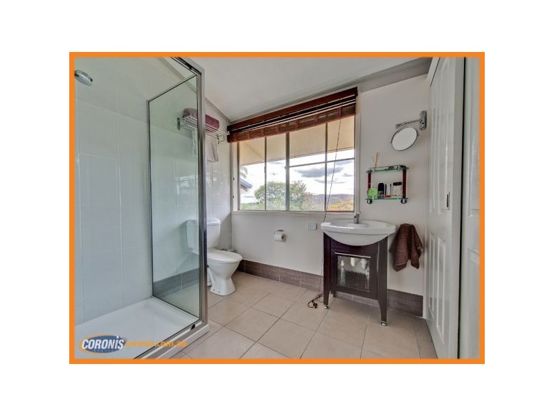 11 Alstonia Street, Arana Hills QLD 4054