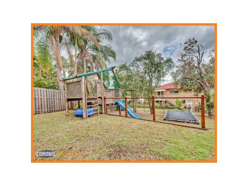 11 Alstonia Street, Arana Hills QLD 4054