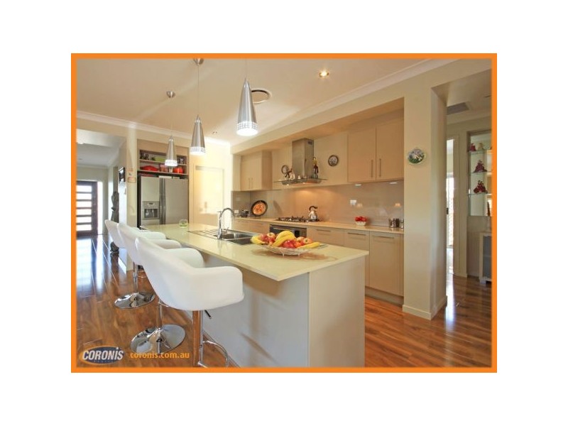 72 Nicklaus Parade, North Lakes QLD 4509