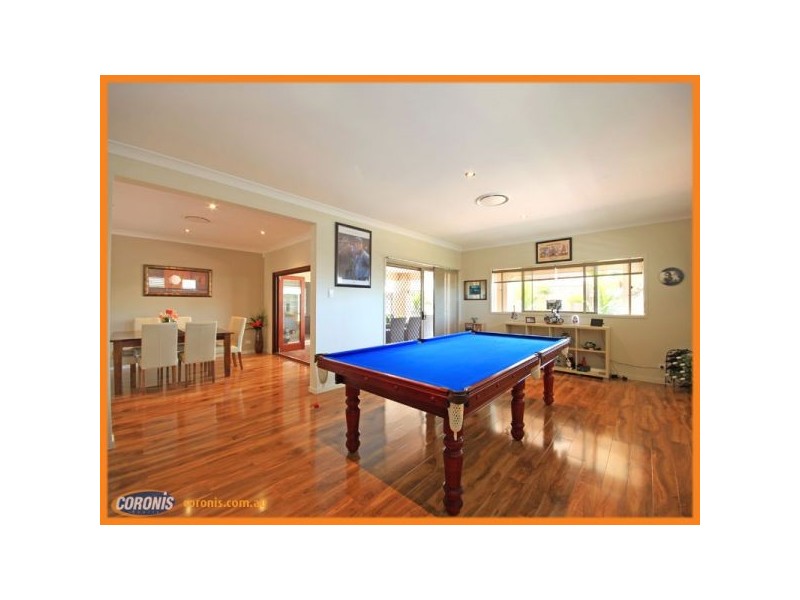 72 Nicklaus Parade, North Lakes QLD 4509