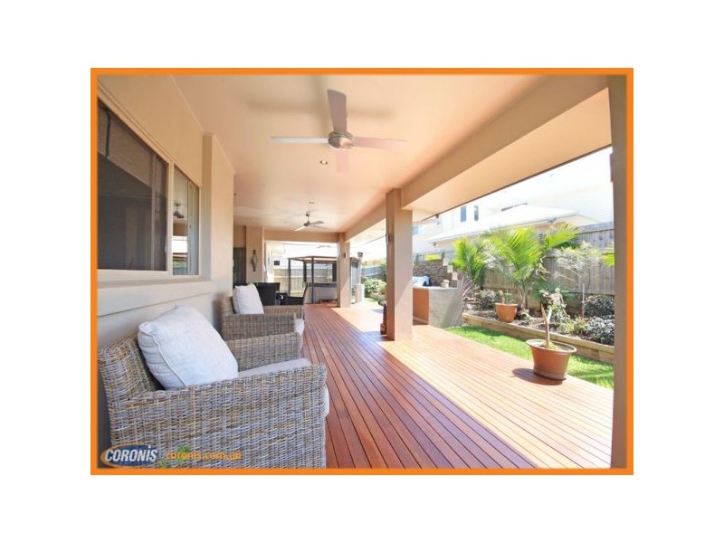 72 Nicklaus Parade, North Lakes QLD 4509