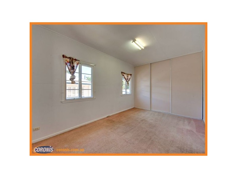 31 Unmack Street, Chermside QLD 4032