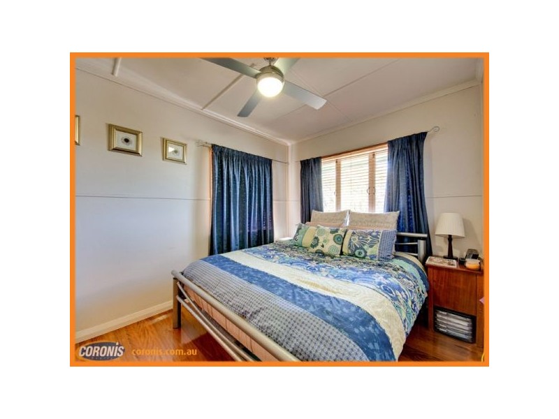 72 Minto Crescent, Arana Hills QLD 4054