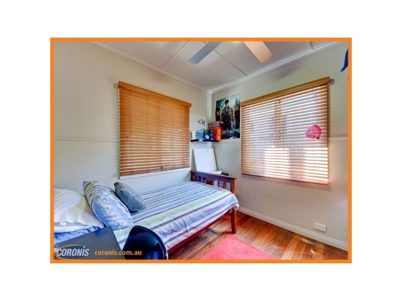 72 Minto Crescent, Arana Hills QLD 4054