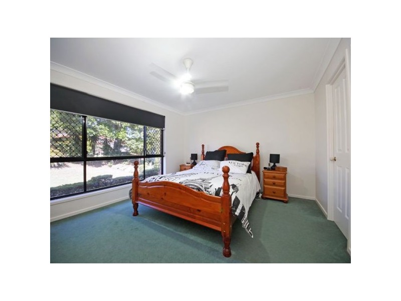 9 Chilton Crescent, North Lakes QLD 4509