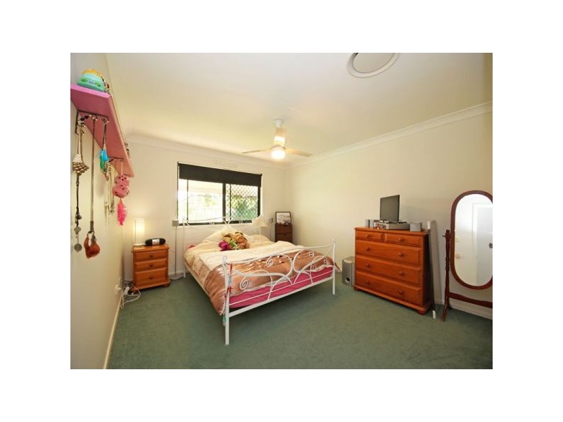 9 Chilton Crescent, North Lakes QLD 4509