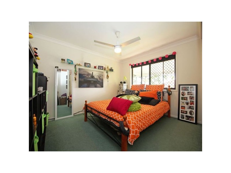 9 Chilton Crescent, North Lakes QLD 4509