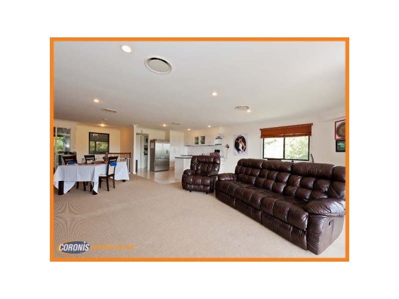 20/2 Ridgeline Way, Highland Park QLD 4211