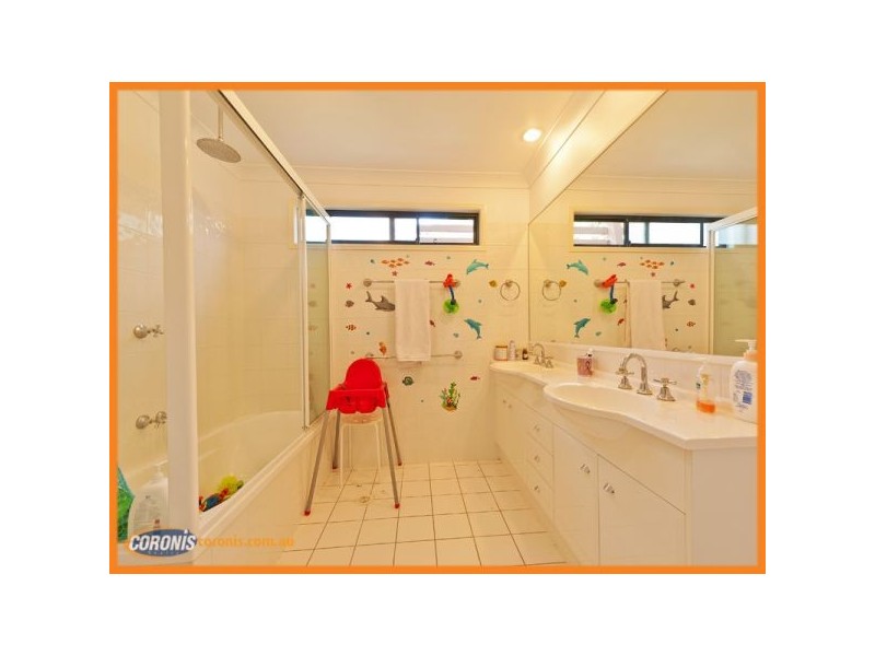 20/2 Ridgeline Way, Highland Park QLD 4211