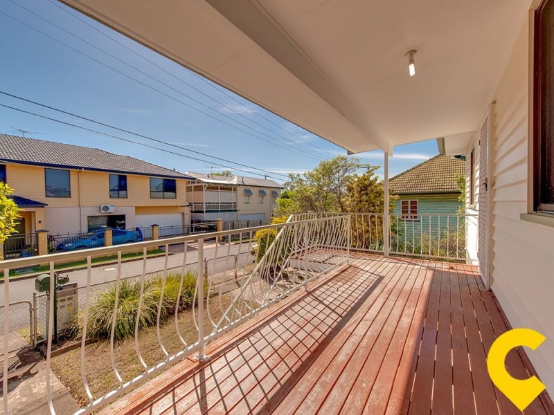 12 Gladstone Lane, Coorparoo QLD 4151