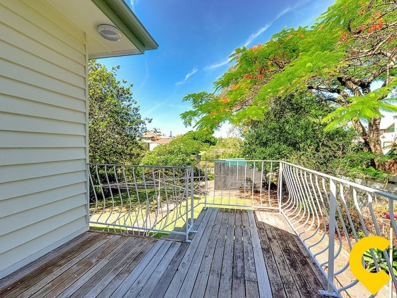 12 Gladstone Lane, Coorparoo QLD 4151