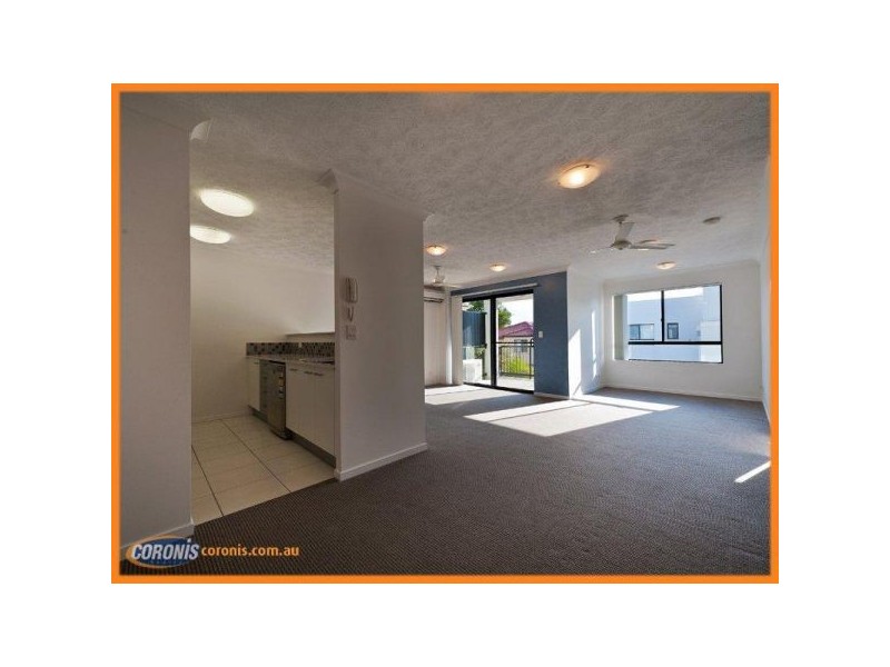 10/15 Lloyd Street, Southport QLD 4215