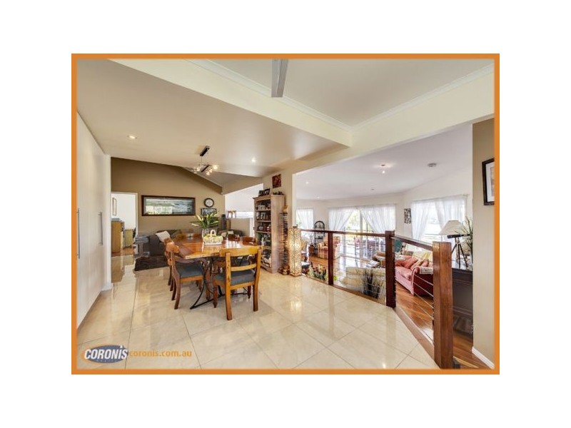 18 Boykambil Esplanade South, Hope Island QLD 4212