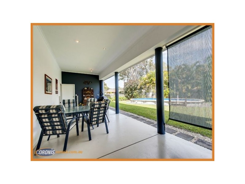 18 Boykambil Esplanade South, Hope Island QLD 4212