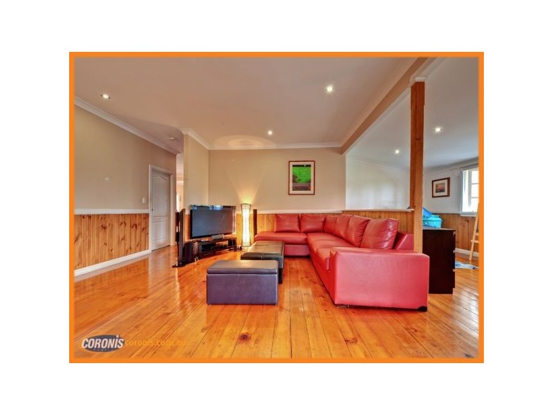 31 Caesar Road, Ferny Hills QLD 4055