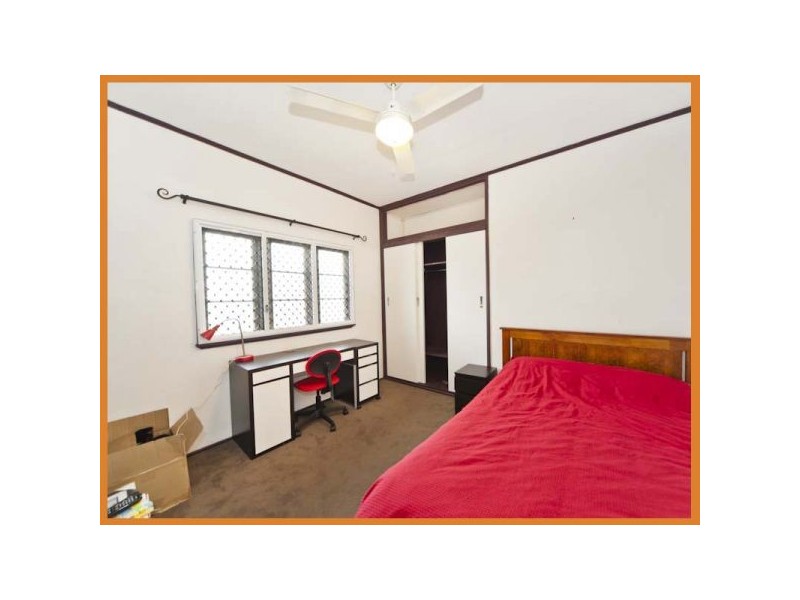 31 Caesar Road, Ferny Hills QLD 4055