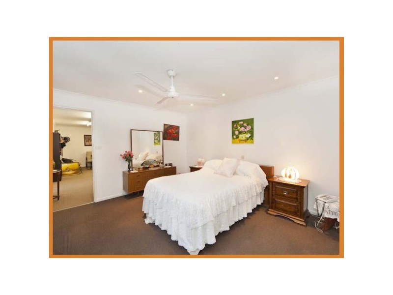 31 Caesar Road, Ferny Hills QLD 4055