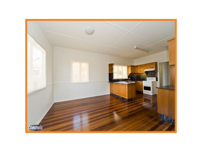 8 Crowley Street, Zillmere QLD 4034