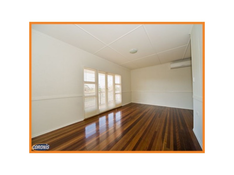 8 Crowley Street, Zillmere QLD 4034