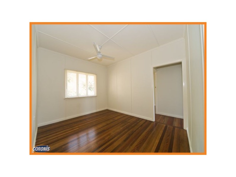 8 Crowley Street, Zillmere QLD 4034