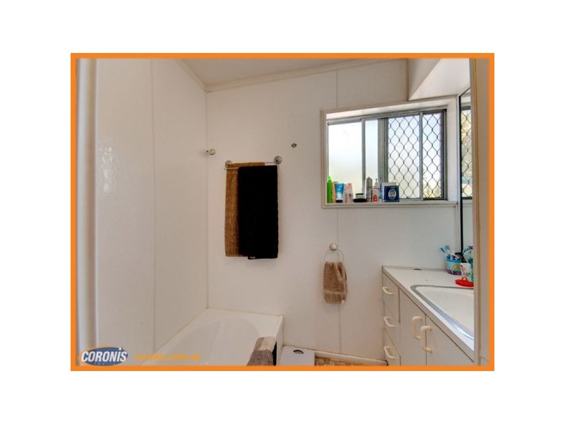 23 Pylara Crescent, Ferny Hills QLD 4055