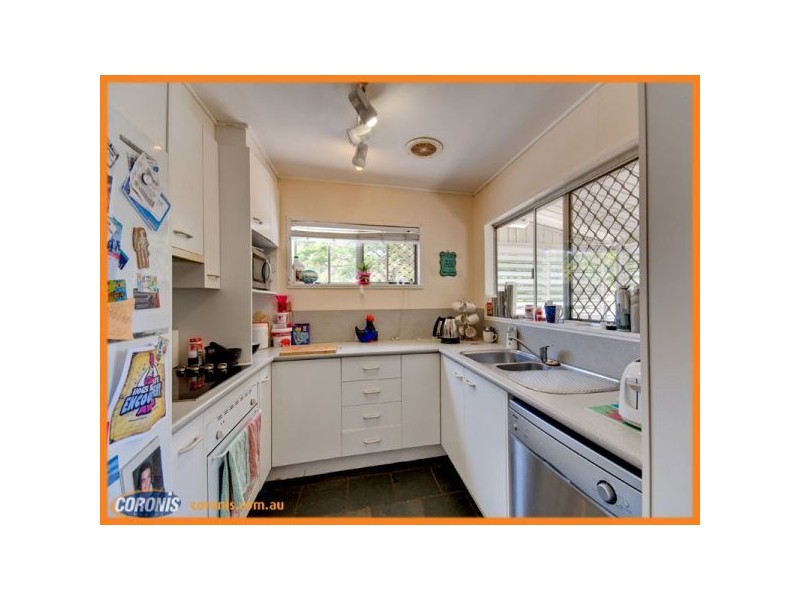 23 Pylara Crescent, Ferny Hills QLD 4055