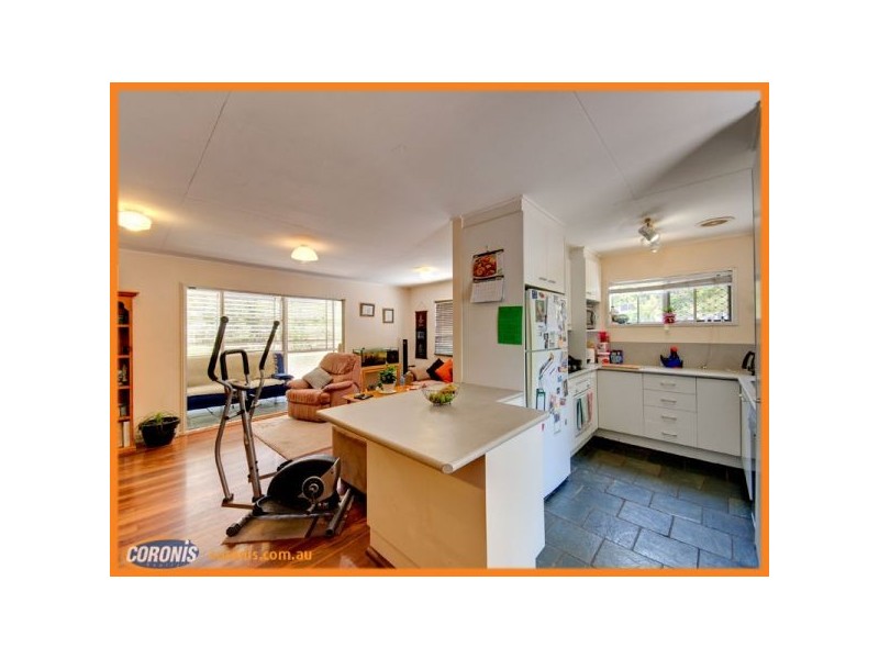 23 Pylara Crescent, Ferny Hills QLD 4055