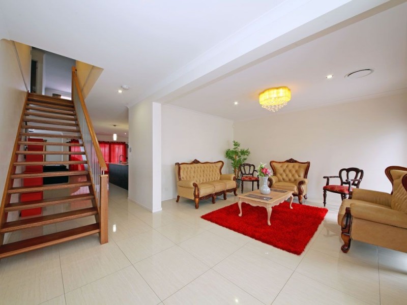 18 Midgley Street, Dakabin QLD 4503