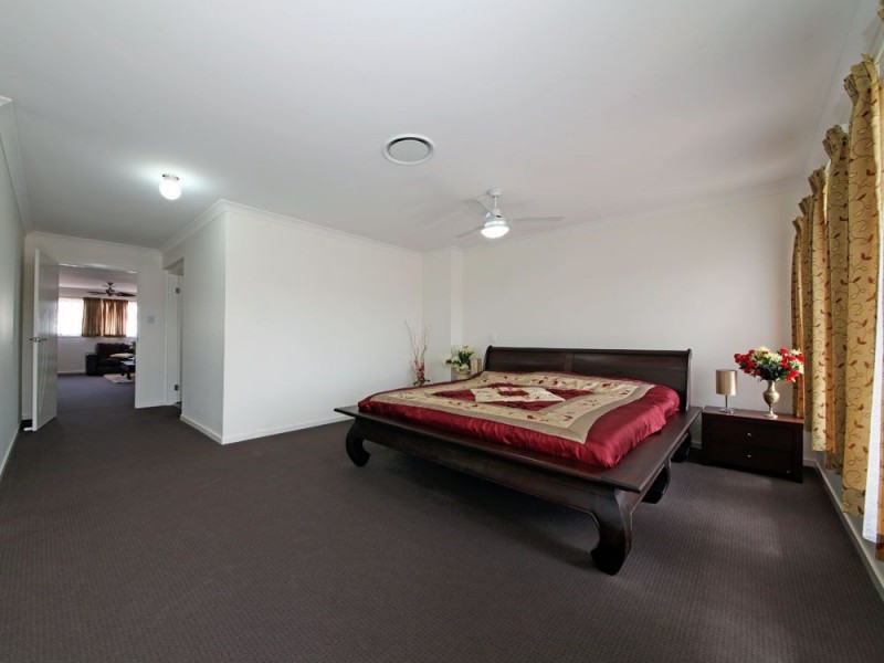 18 Midgley Street, Dakabin QLD 4503